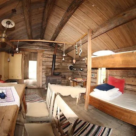 Casa de Férias Svartbakken Hytter