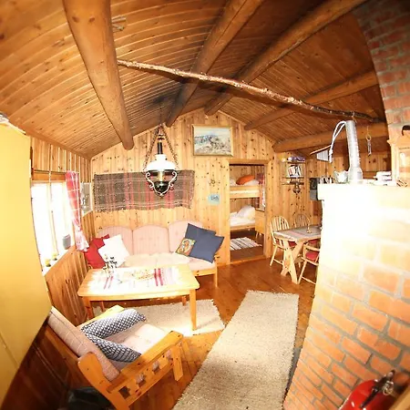 Casa de Férias Svartbakken Hytter